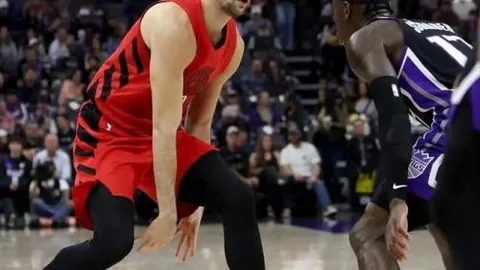 “NBA全明星盛宴精彩纷呈，众多球迷热情追捧”