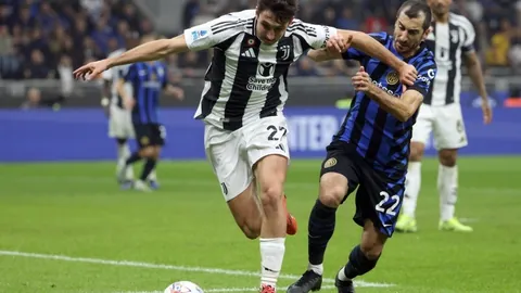 莱万谈逆转：一球扳平激发斗志；携手什琴斯尼战友情深